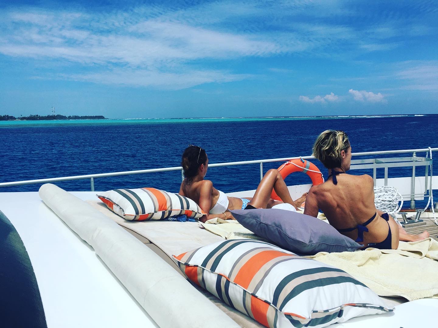 private yacht maldives